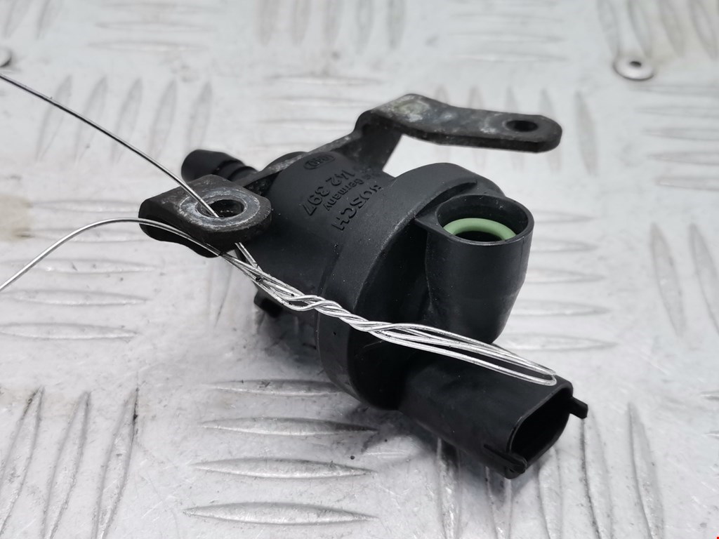 Клапан вентиляции топливного бака OPEL Meriva A 2003-2010