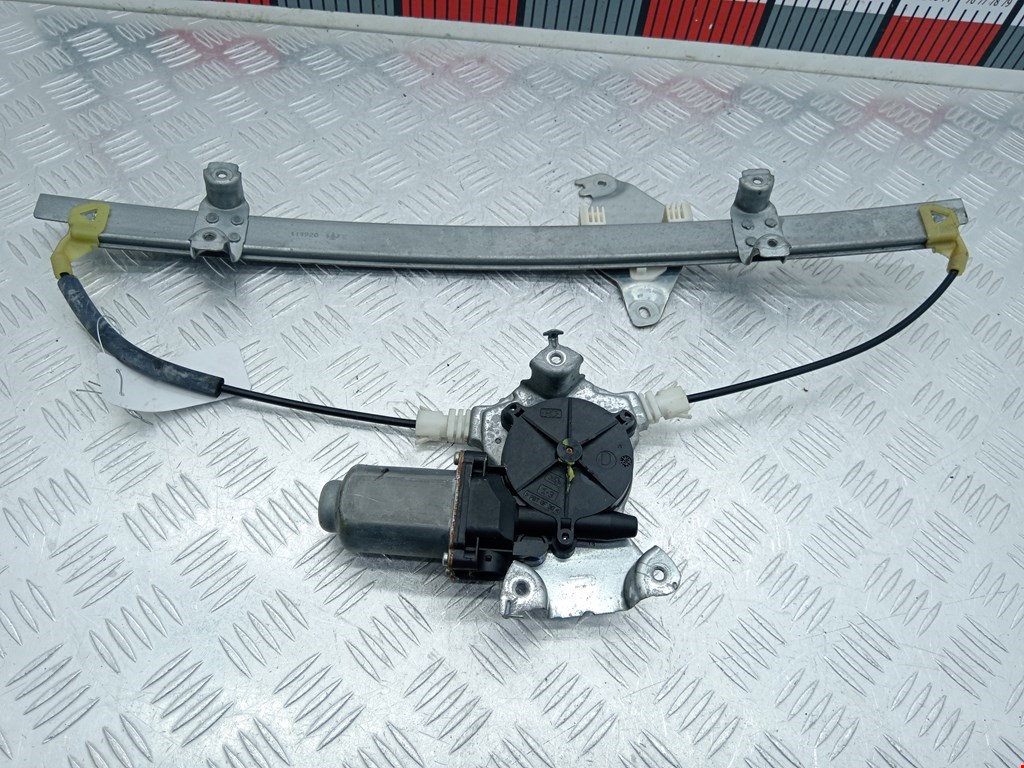 Стеклоподъемник передний правый NISSAN Almera Tino 2000-2006