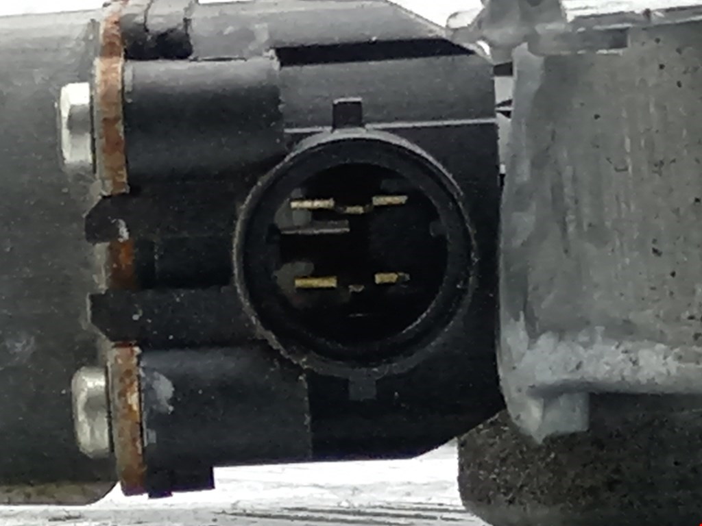 Стеклоподъемник передний правый NISSAN Almera Tino 2000-2006