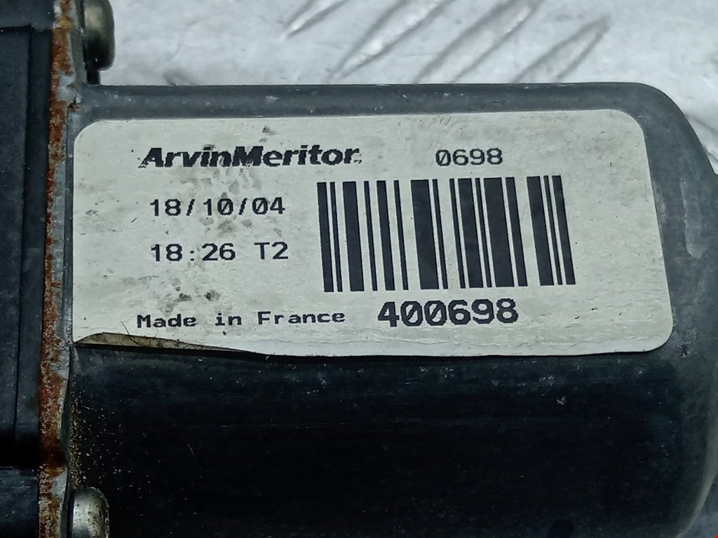 Стеклоподъемник передний правый NISSAN Almera Tino 2000-2006