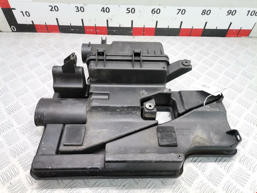 Корпус воздушного фильтра FIAT Sedici 2005-2014