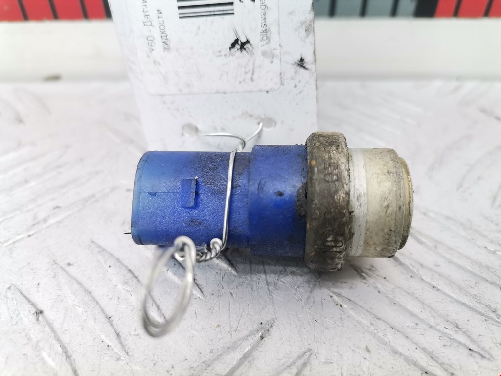 Датчик температуры (охлаждающей жидкости) VOLKSWAGEN Passat B5 1997-2005