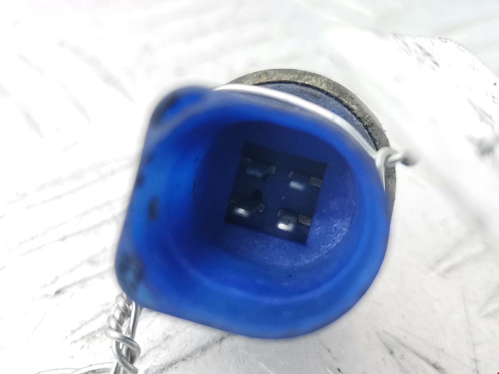 Датчик температуры (охлаждающей жидкости) VOLKSWAGEN Passat B5 1997-2005