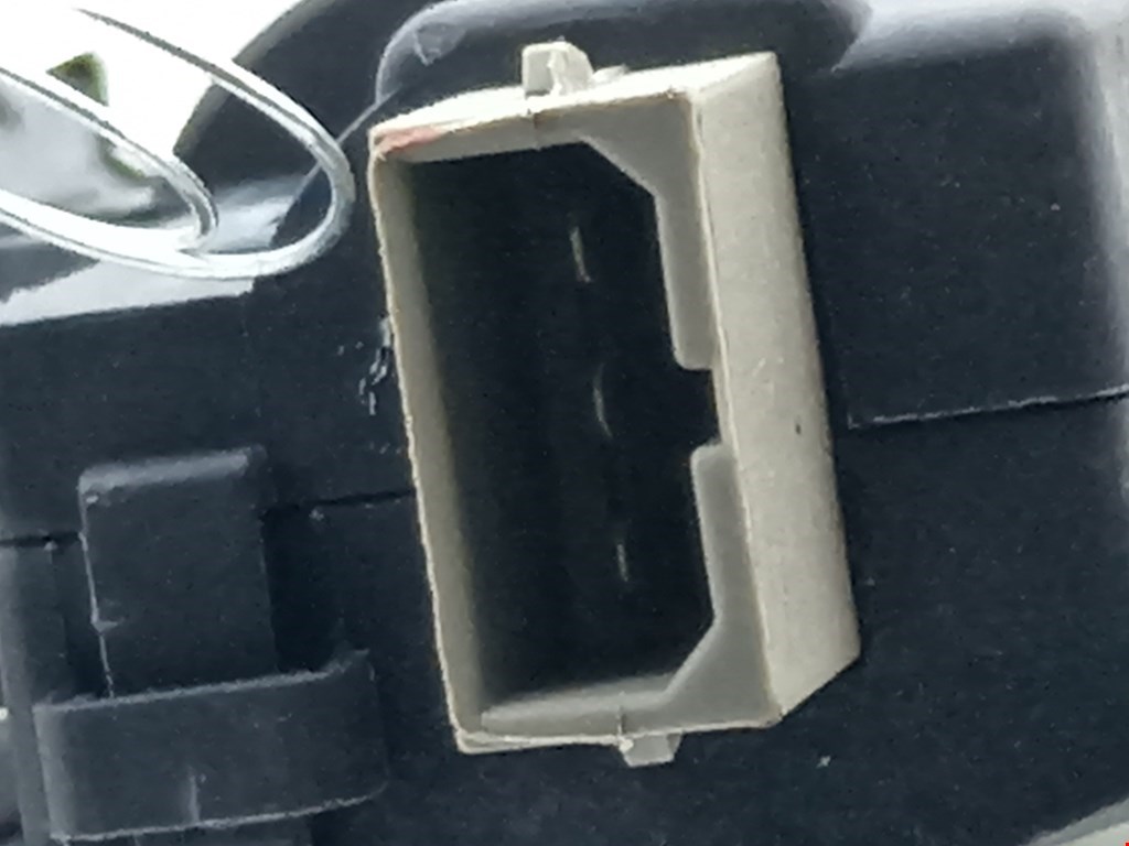 Замок багажника (крышки двери) AUDI A6 C6 2004-2010