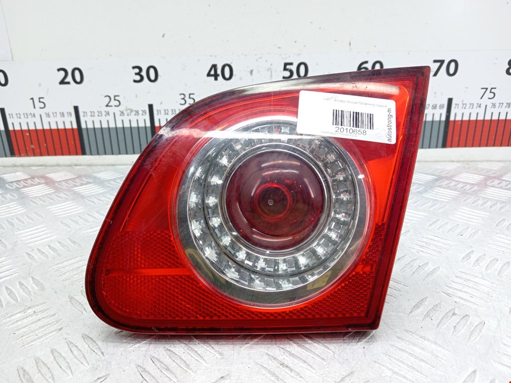 Фонарь крышки багажника правый Volkswagen Passat 6 (2005-2010)