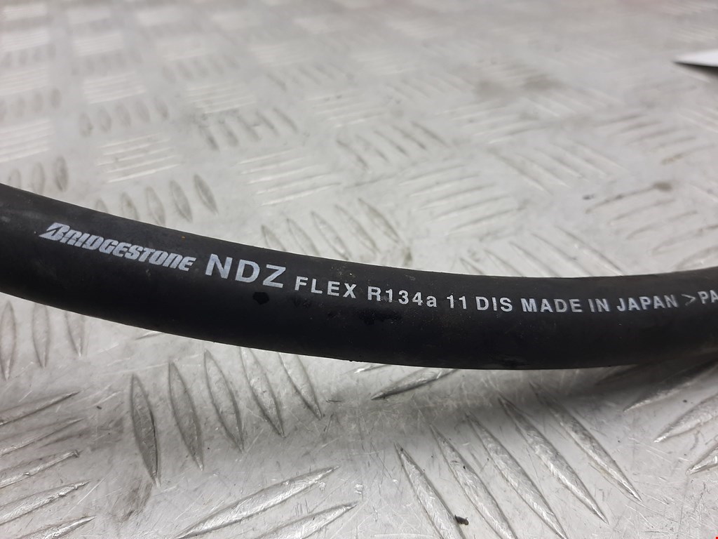 Трубка кондиционера KIA Sorento 2002-2009