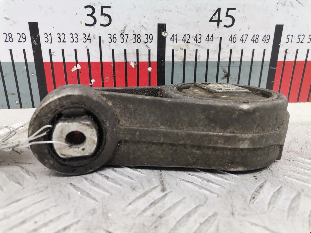 Подушка (опора) крепления двигателя Ford Focus 1 (1998-2005)