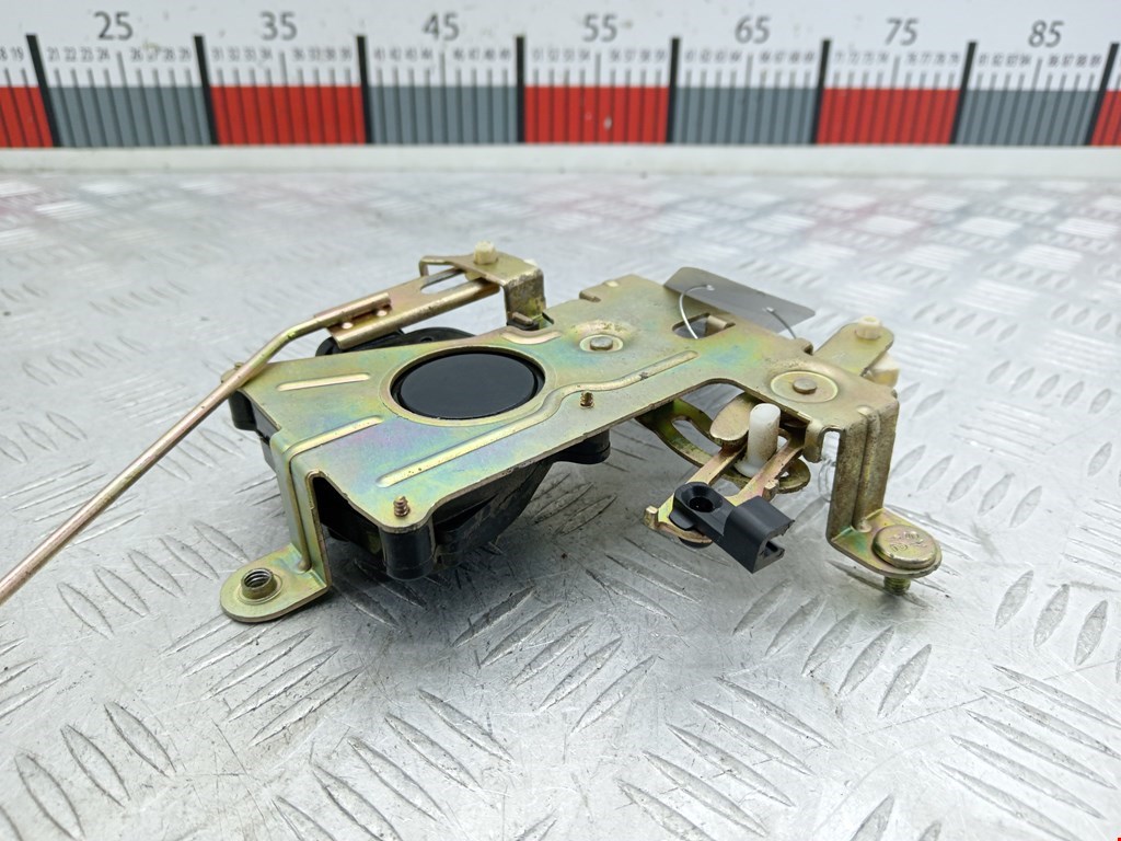 Активатор замка багажника HYUNDAI Tucson l 2004-2010