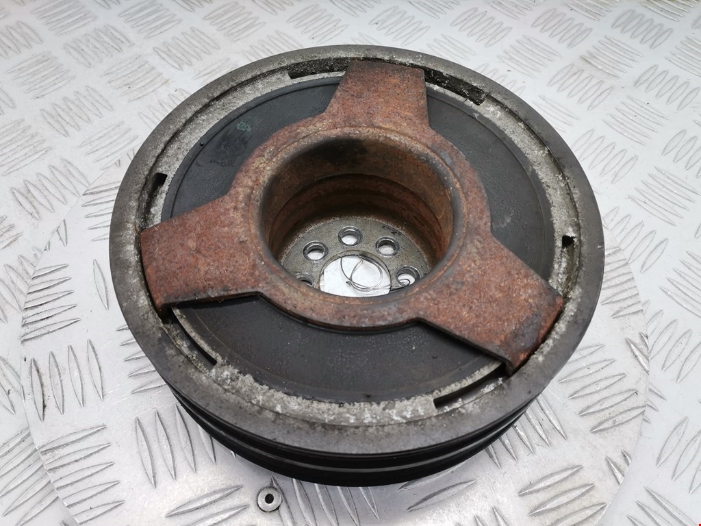 Шестерня коленвала (шкив) AUDI A4 B5 1995-2001