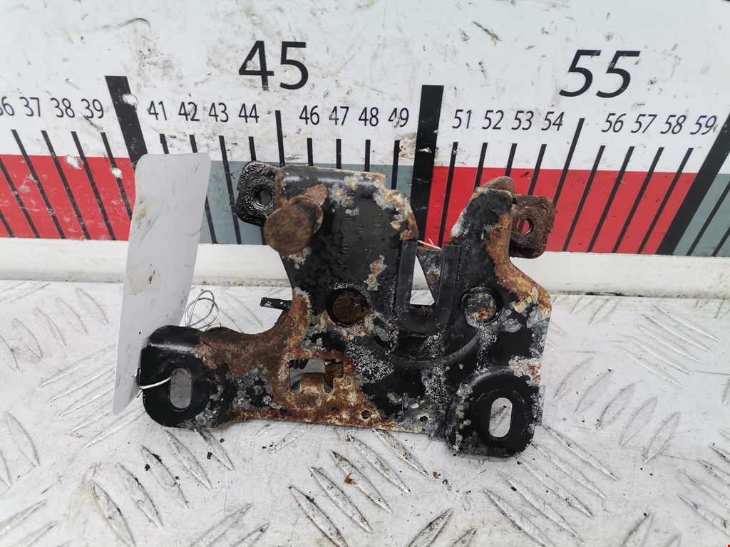 Замок капота AUDI A4 B5 1995-2001