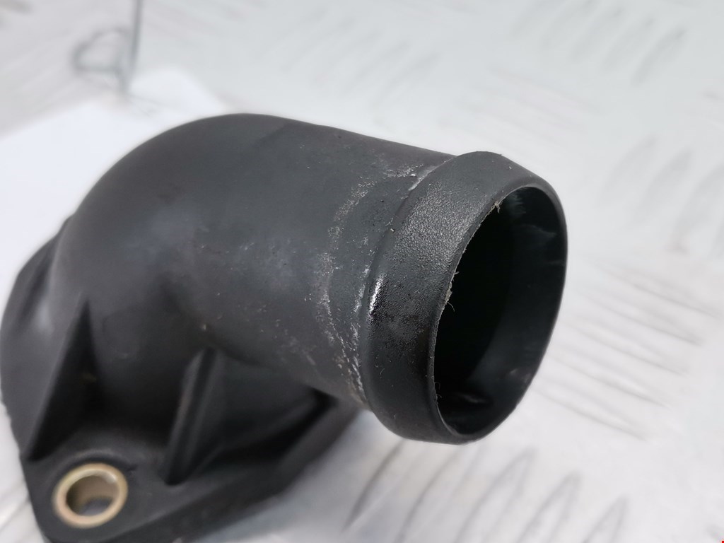 Корпус термостата AUDI A4 B5 1995-2001