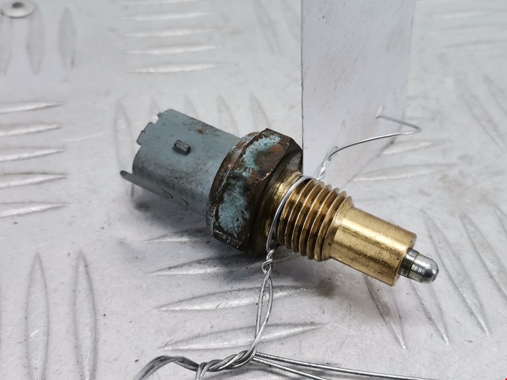 Датчик включения заднего хода CITROEN C5 I 2001-2008