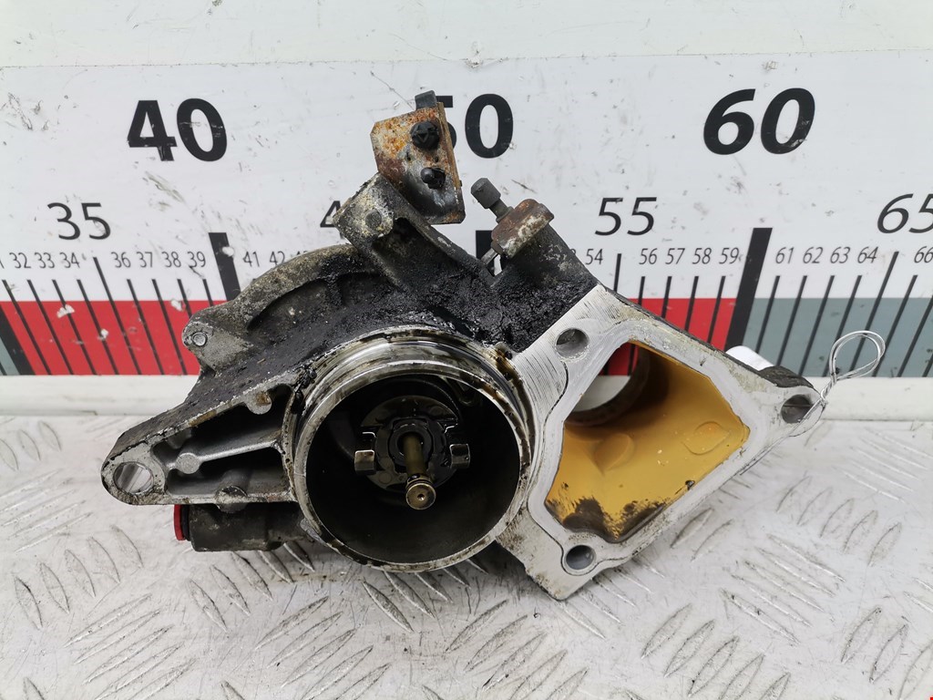 Насос вакуумный Ford Transit 5 (2006-2014)