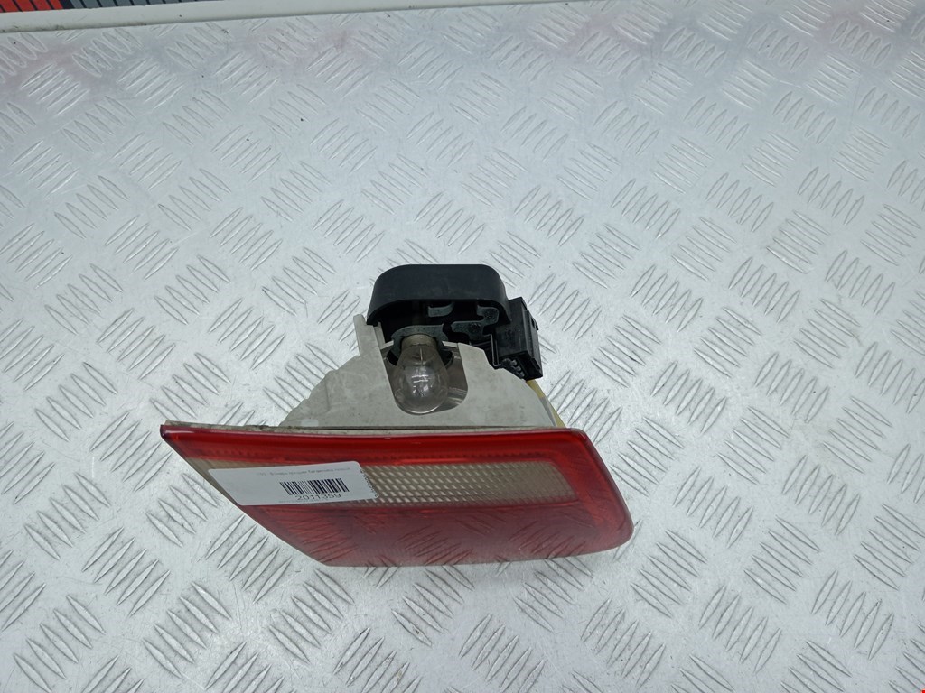 Фонарь задний внутренний левый BMW 3er E46 1998-2006