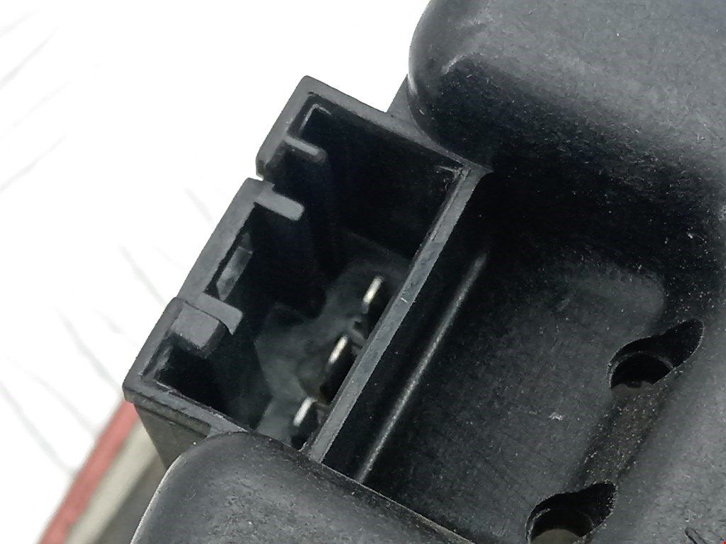 Фонарь задний внутренний левый BMW 3er E46 1998-2006