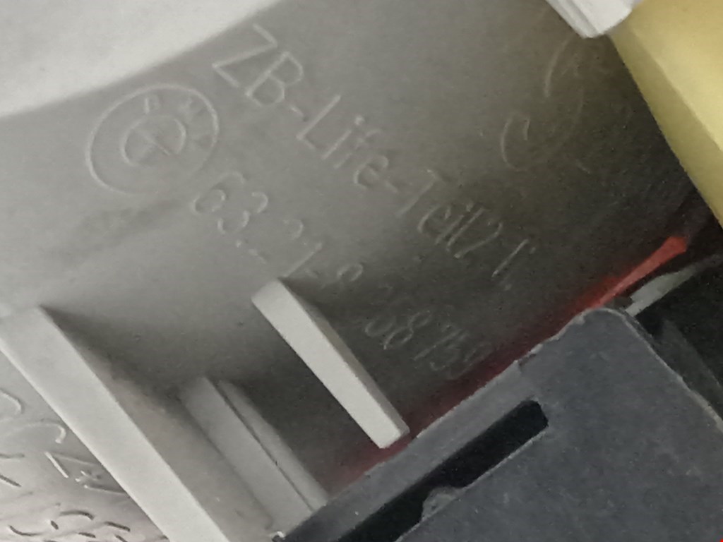 Фонарь задний внутренний левый BMW 3er E46 1998-2006