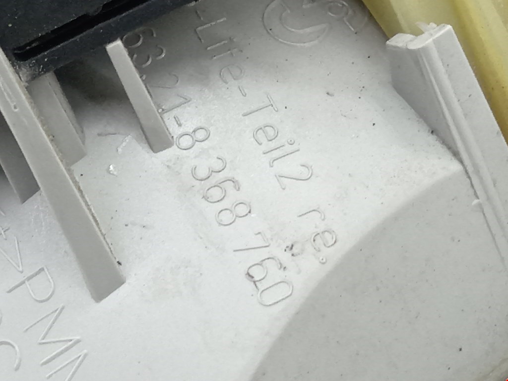 Фонарь задний внутренний правый BMW 3er E46 1998-2006