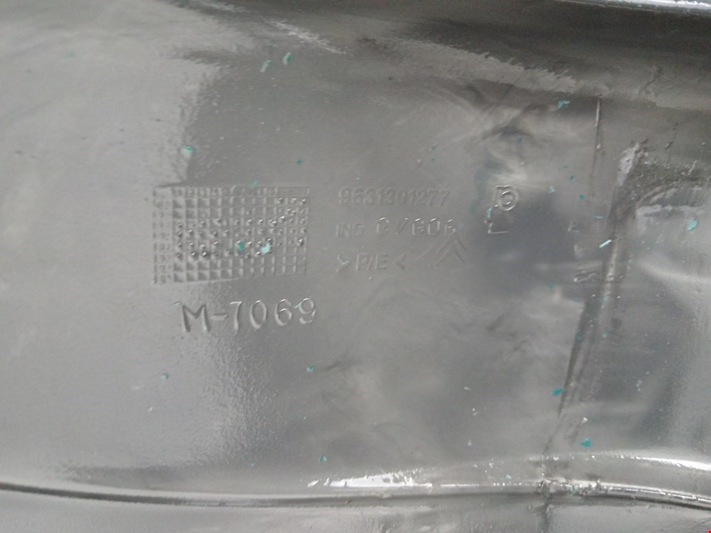 Бампер передний CITROEN Xsara Picasso 1999-2012