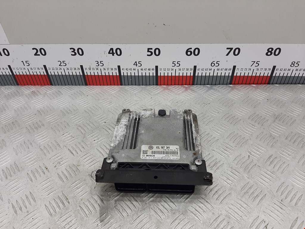 Блок управления двигателя (ЭБУ) VOLKSWAGEN Passat B6 2005-2011