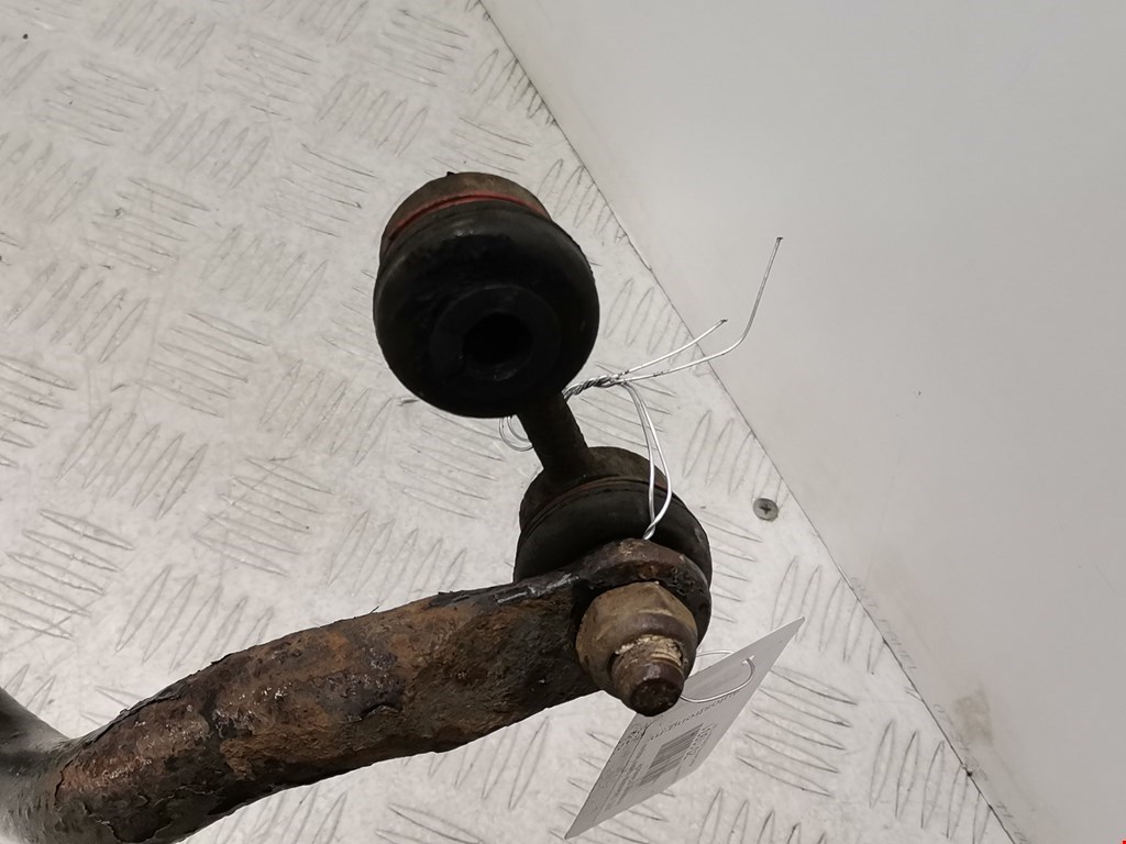 Стабилизатор передний (поперечной устойчивости подвески) KIA Carnival I 1999-2005