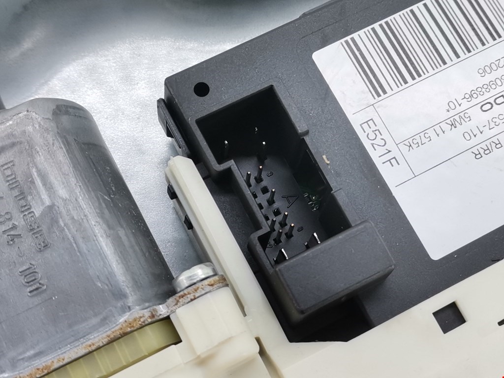 Стеклоподъемник задний правый FORD Focus II 2005-2011