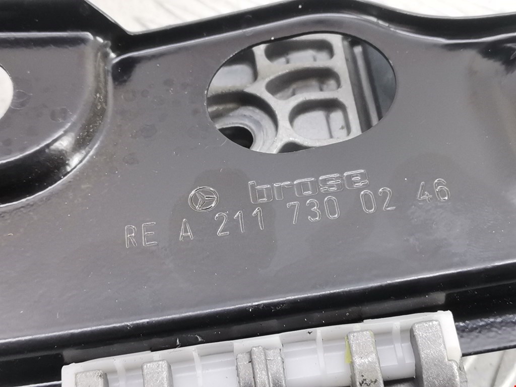 Стеклоподъемник задний правый MERCEDES-BENZ E-Class W211, S211 2002-2009