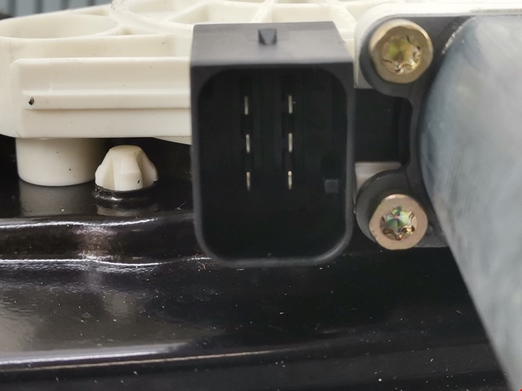 Стеклоподъемник задний правый MERCEDES-BENZ E-Class W211, S211 2002-2009