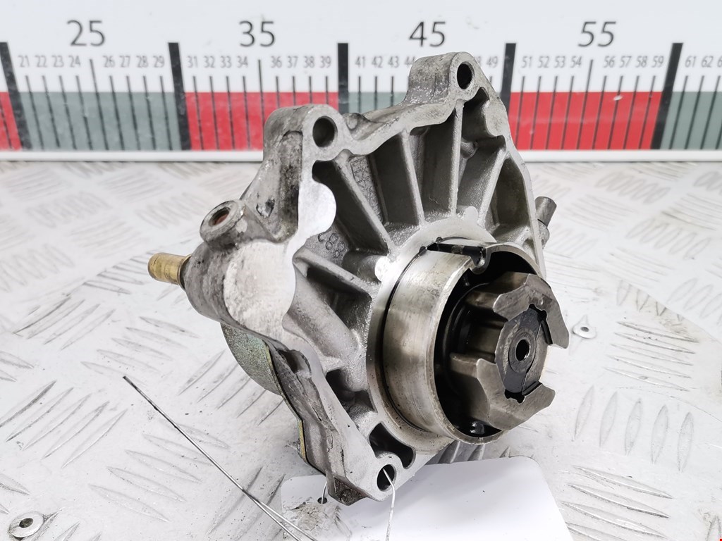 Насос вакуумный Opel Zafira B (2005-2014)