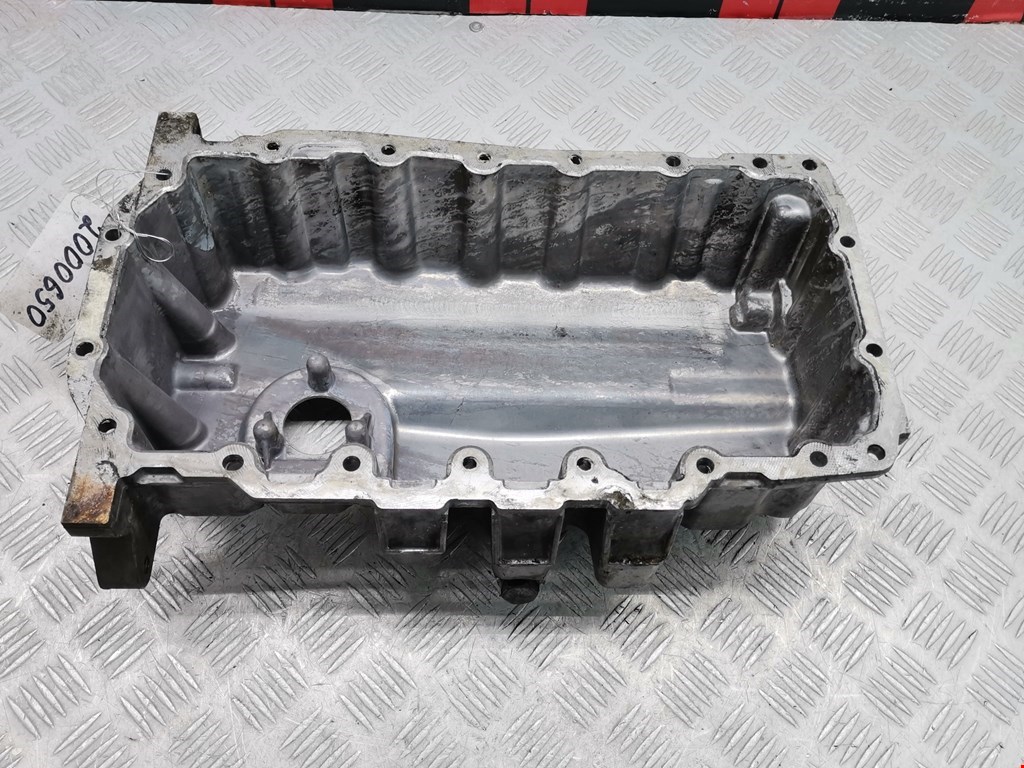 Поддон масляный двигателя VOLKSWAGEN Passat B7 2011-2015