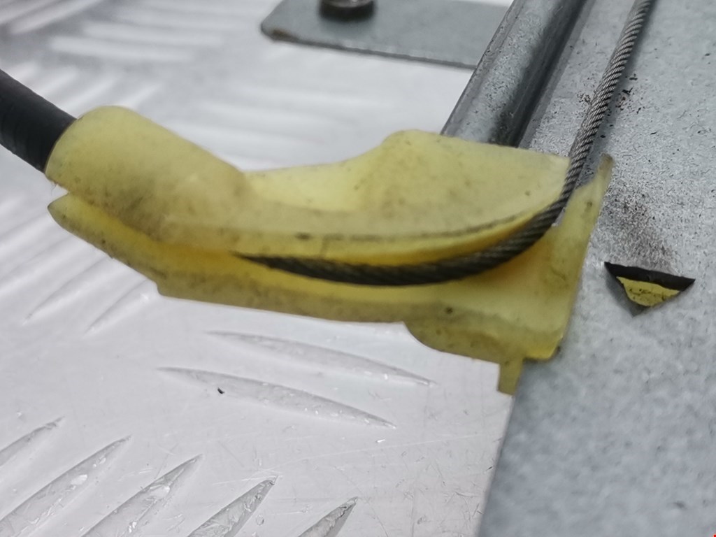 Стеклоподъемник задний правый NISSAN Almera Tino 2000-2006