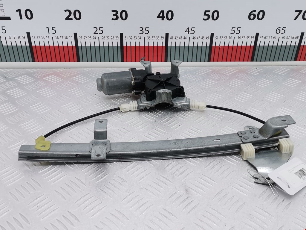 Стеклоподъемник задний левый NISSAN Almera Tino 2000-2006