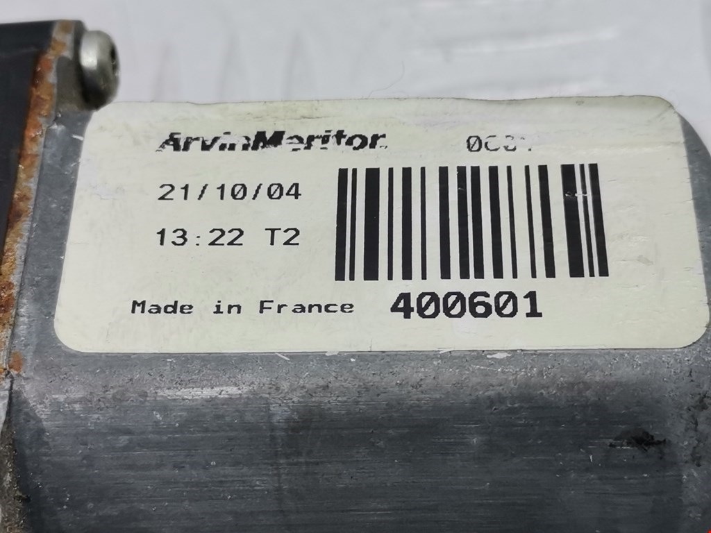 Стеклоподъемник задний левый NISSAN Almera Tino 2000-2006