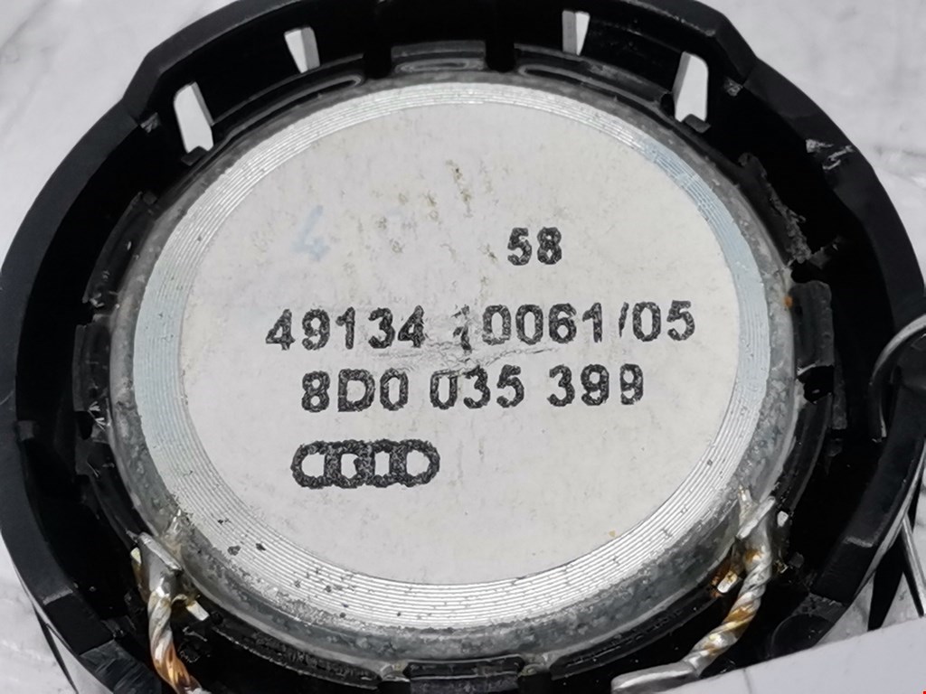 Динамик AUDI A4 B5 1995-2001