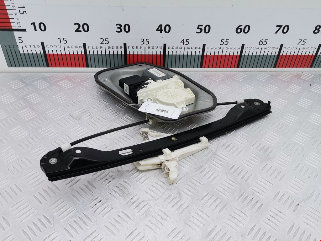 Стеклоподъемник задний левый VOLKSWAGEN Golf V 2003-2009