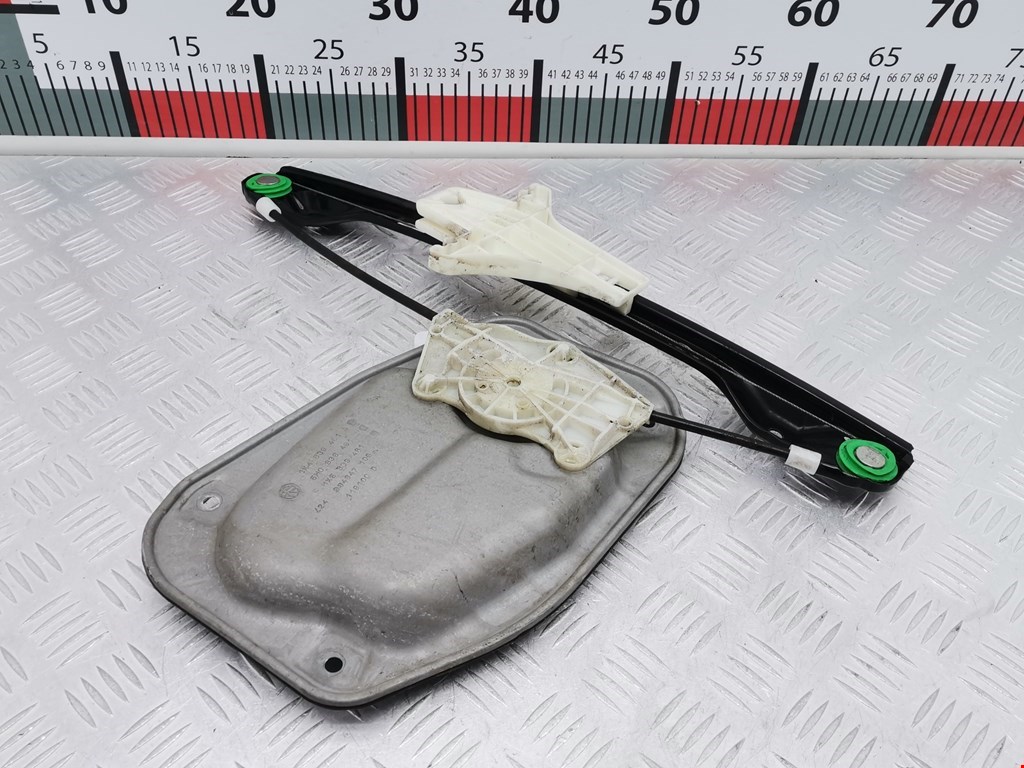 Стеклоподъемник задний левый VOLKSWAGEN Golf V 2003-2009