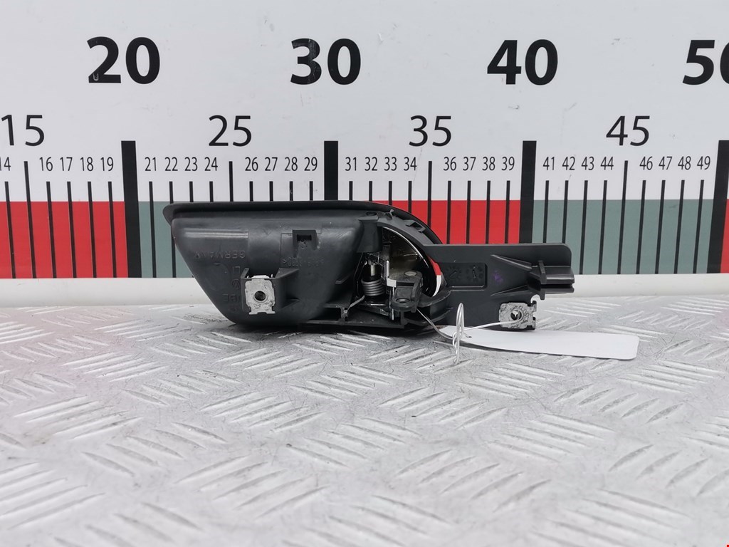 Ручка дверная задняя внутренняя левая VOLKSWAGEN Golf V 2003-2009