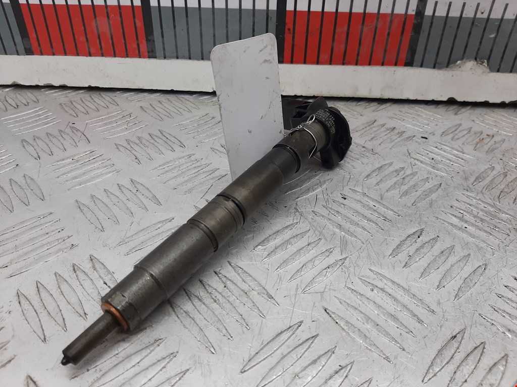 Форсунка дизельная электрическая VOLKSWAGEN Passat B6 2005-2011