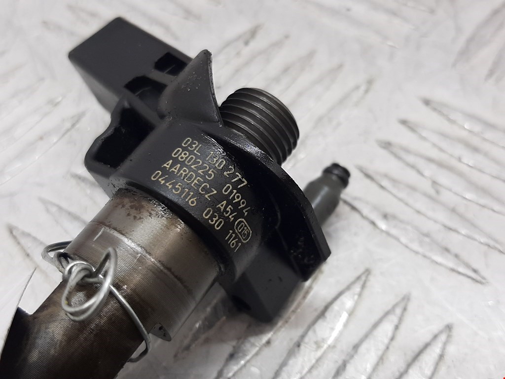 Форсунка дизельная электрическая VOLKSWAGEN Passat B6 2005-2011