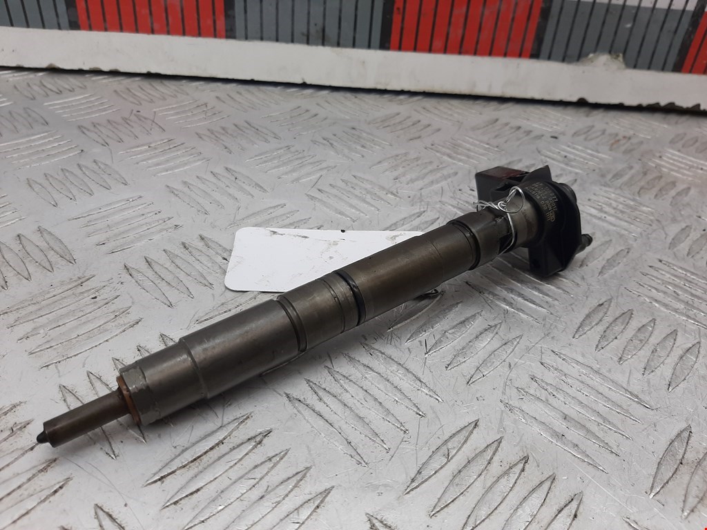 Форсунка дизельная электрическая VOLKSWAGEN Passat B6 2005-2011