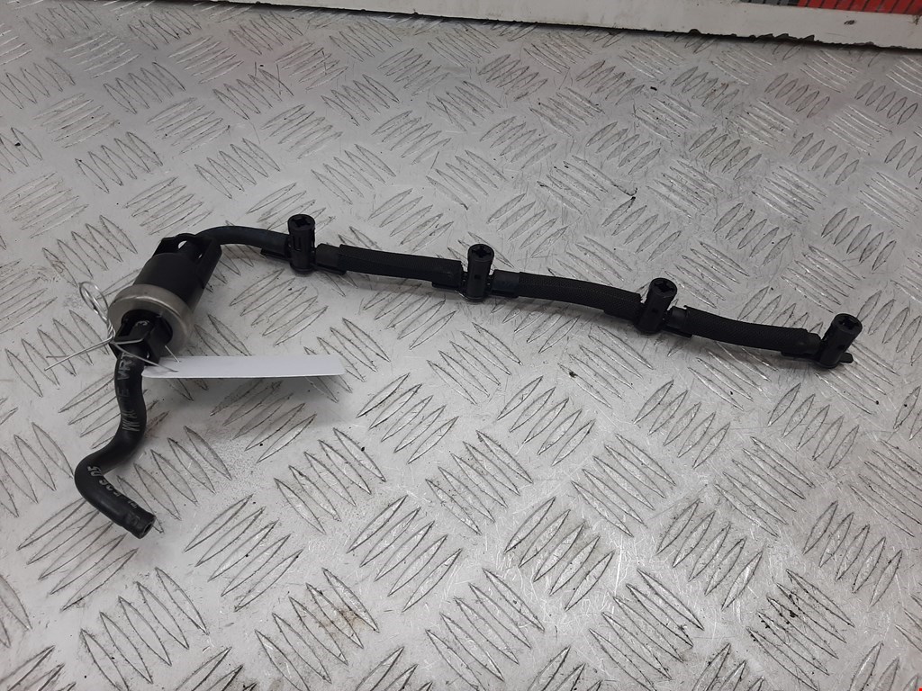 Патрубок ТНВД VOLKSWAGEN Passat B6 2005-2011