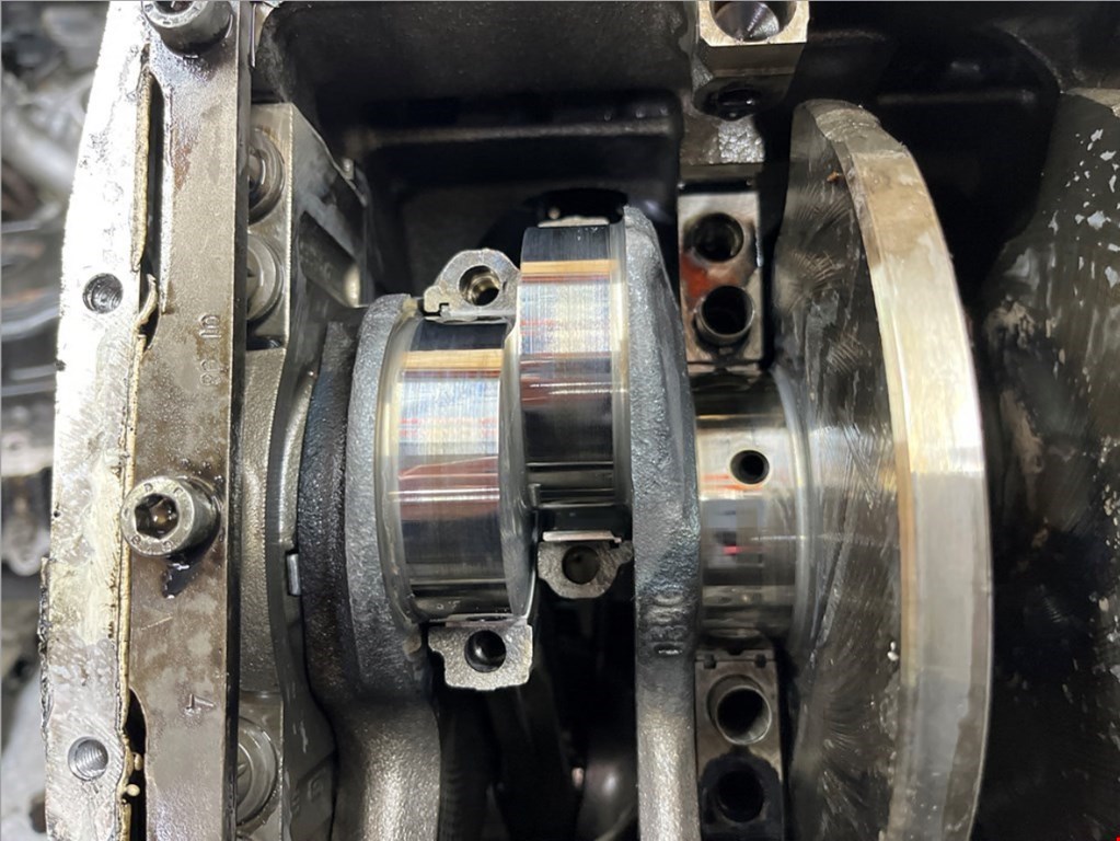 Блок цилиндров AUDI A4 B7 2004-2007