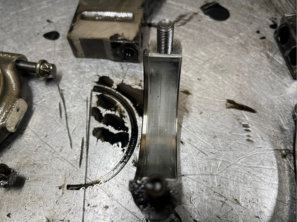 Блок цилиндров AUDI A4 B7 2004-2007