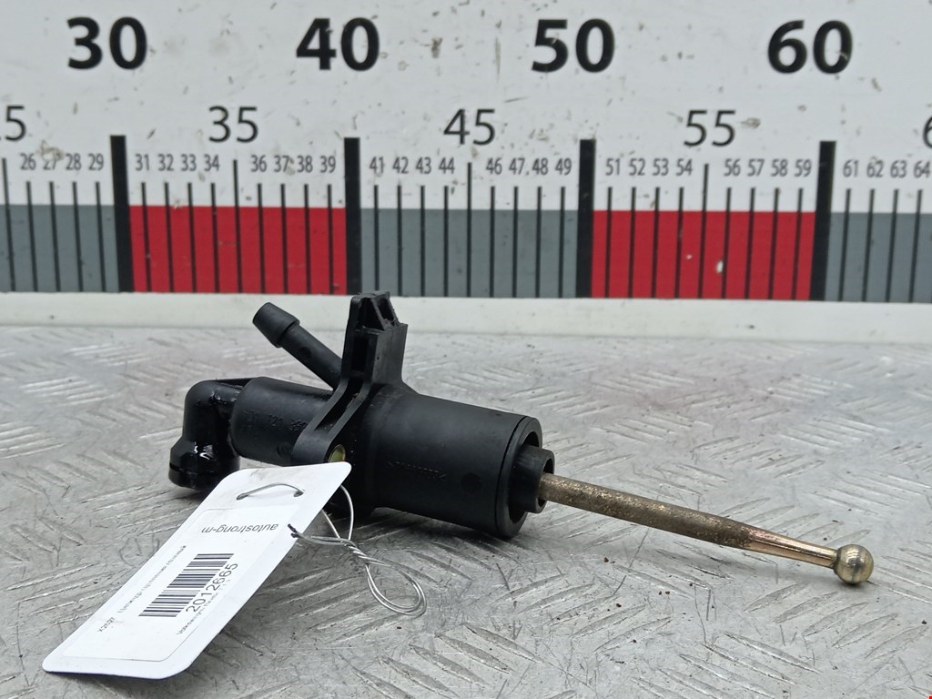 Цилиндр сцепления главный VOLKSWAGEN Beetle A4 1998-2010