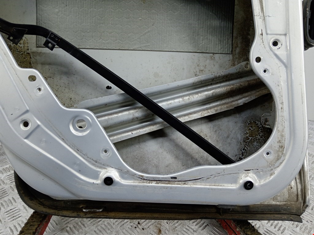 Дверь задняя левая VOLKSWAGEN Golf IV 1997-2003