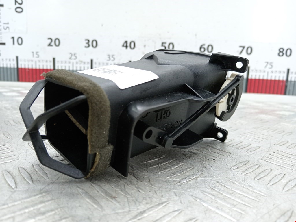 Дефлектор воздушный NISSAN Primera P11 1996-2002