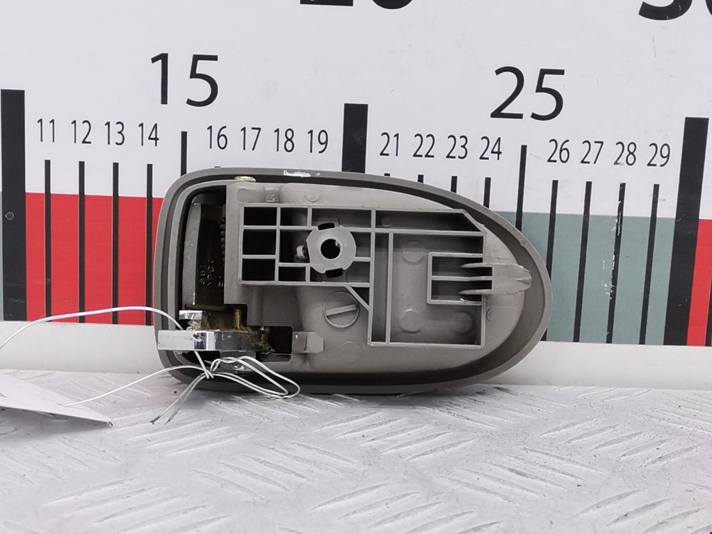 Ручка дверная передняя внутренняя правая MAZDA Premacy CP 1999-2004