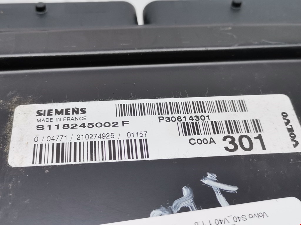 Блок управления двигателя (ЭБУ) VOLVO V40 I 1995-2004