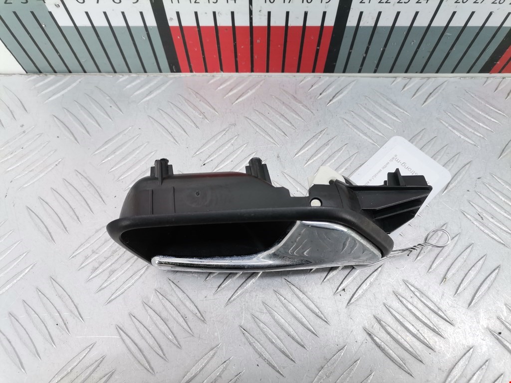 Ручка дверная задняя внутренняя правая VOLKSWAGEN Touran 2003-2010