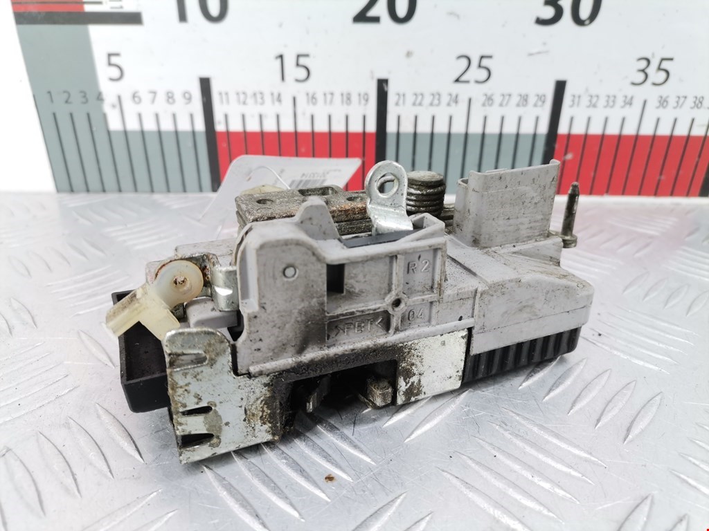 Замок двери передней правой PEUGEOT 807 2002-2014