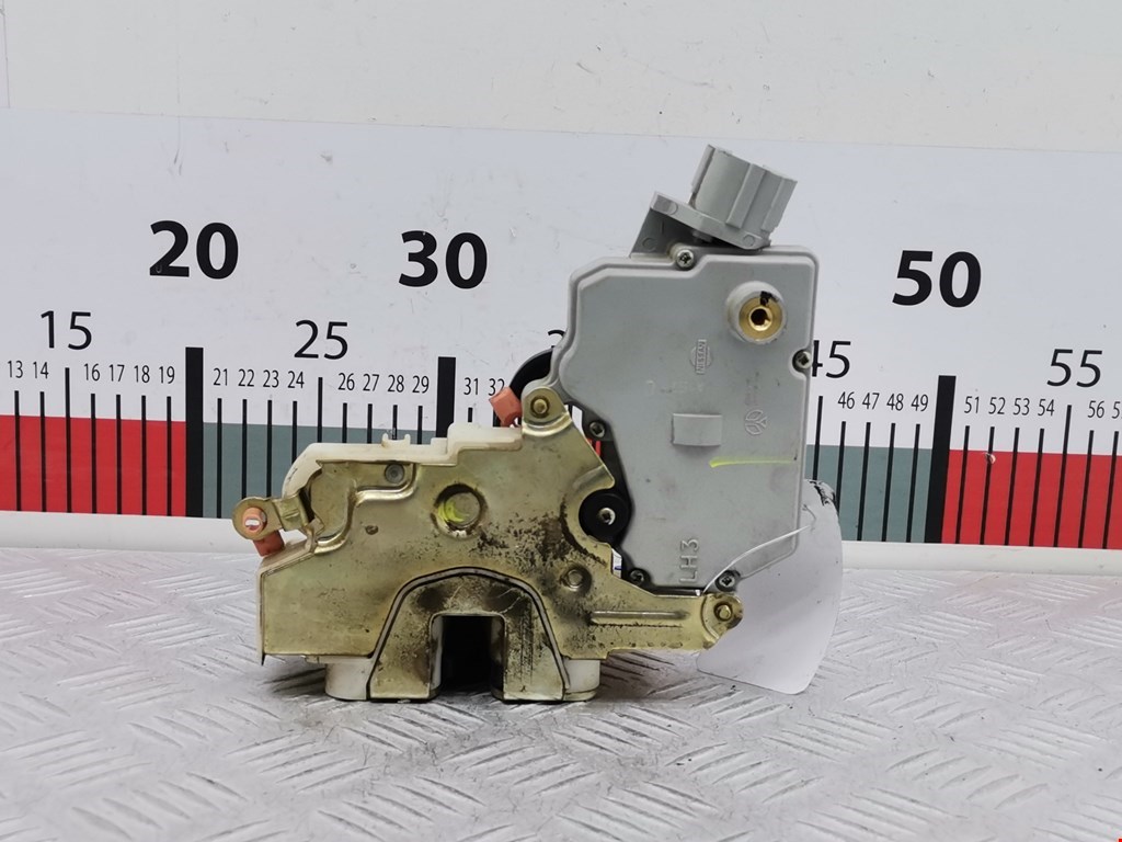 Замок двери передней левой NISSAN Primera P11 1996-2002